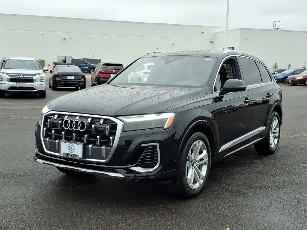 2026 Audi Q7 Premium Plus
