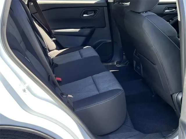 2026 Nissan Rogue SV photo 19