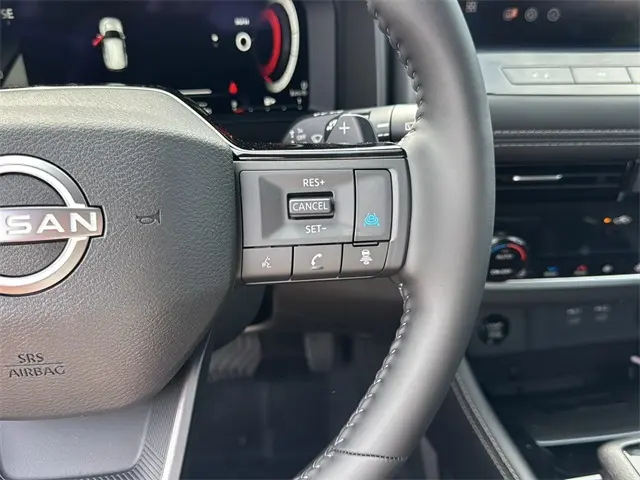 2026 Nissan Rogue Platinum photo 15