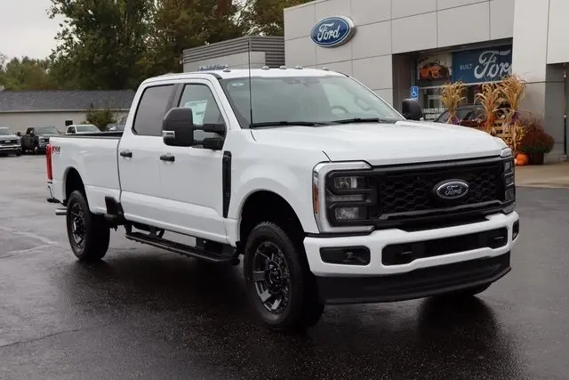 2026 Ford F-350 photo 2