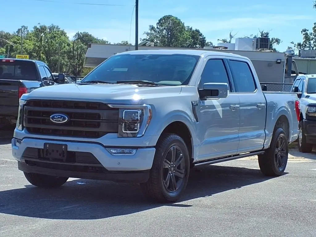 2023 Ford F-150 Lariat photo 3