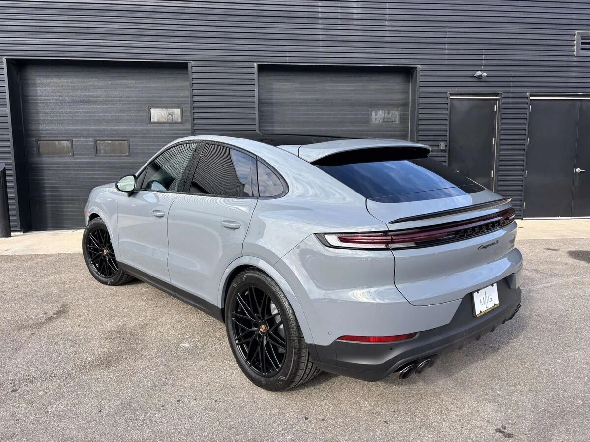 2026 Porsche Cayenne Coupe S - Photo 8