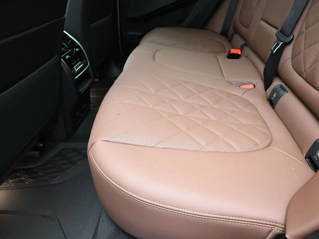 2026 BMW X5 50e - Photo 16