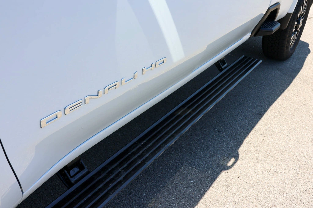 2026 GMC Sierra 3500HD Denali Ultimate - Photo 9