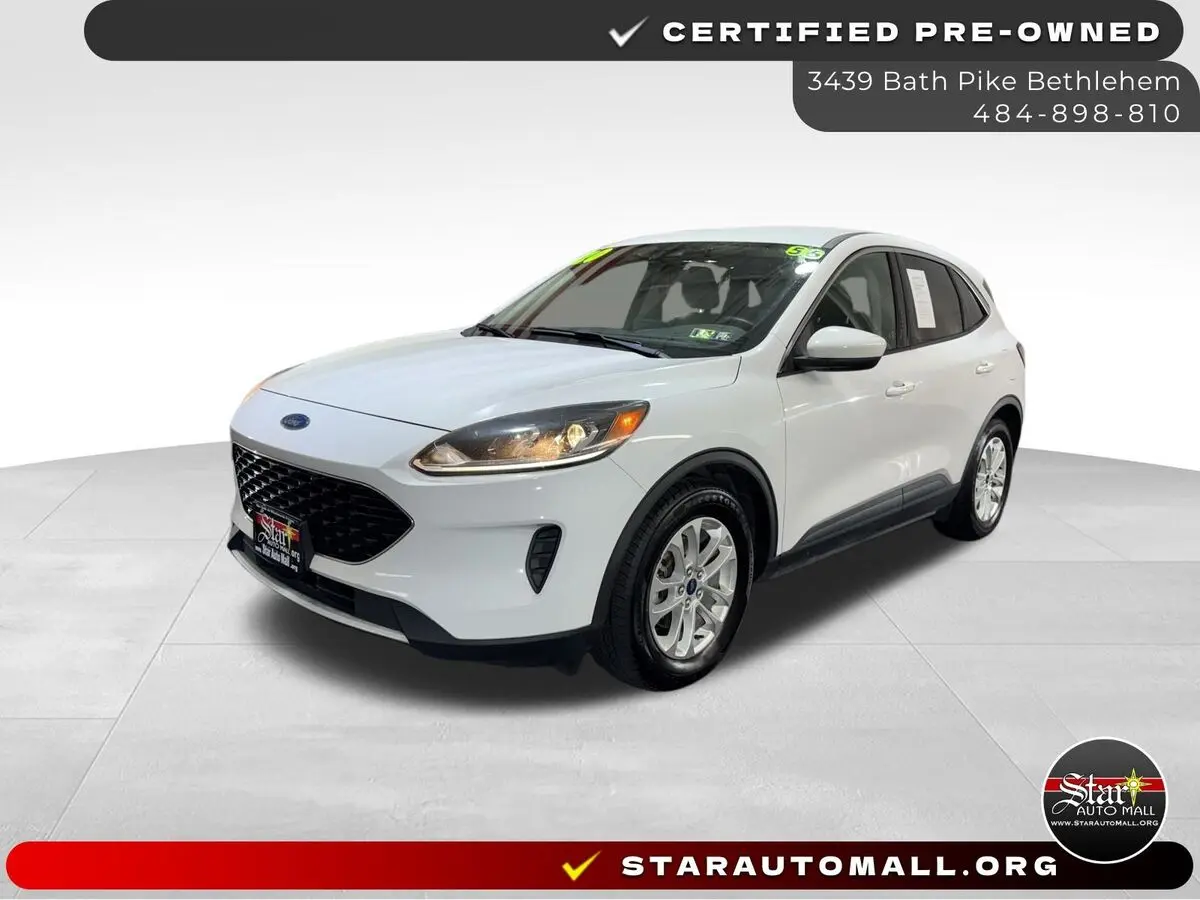 2020 Ford Escape SE's photo