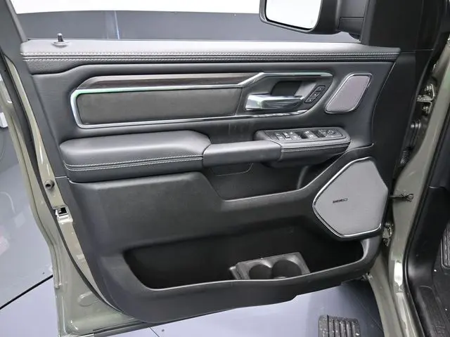2026 Ram 1500 Laramie photo 13
