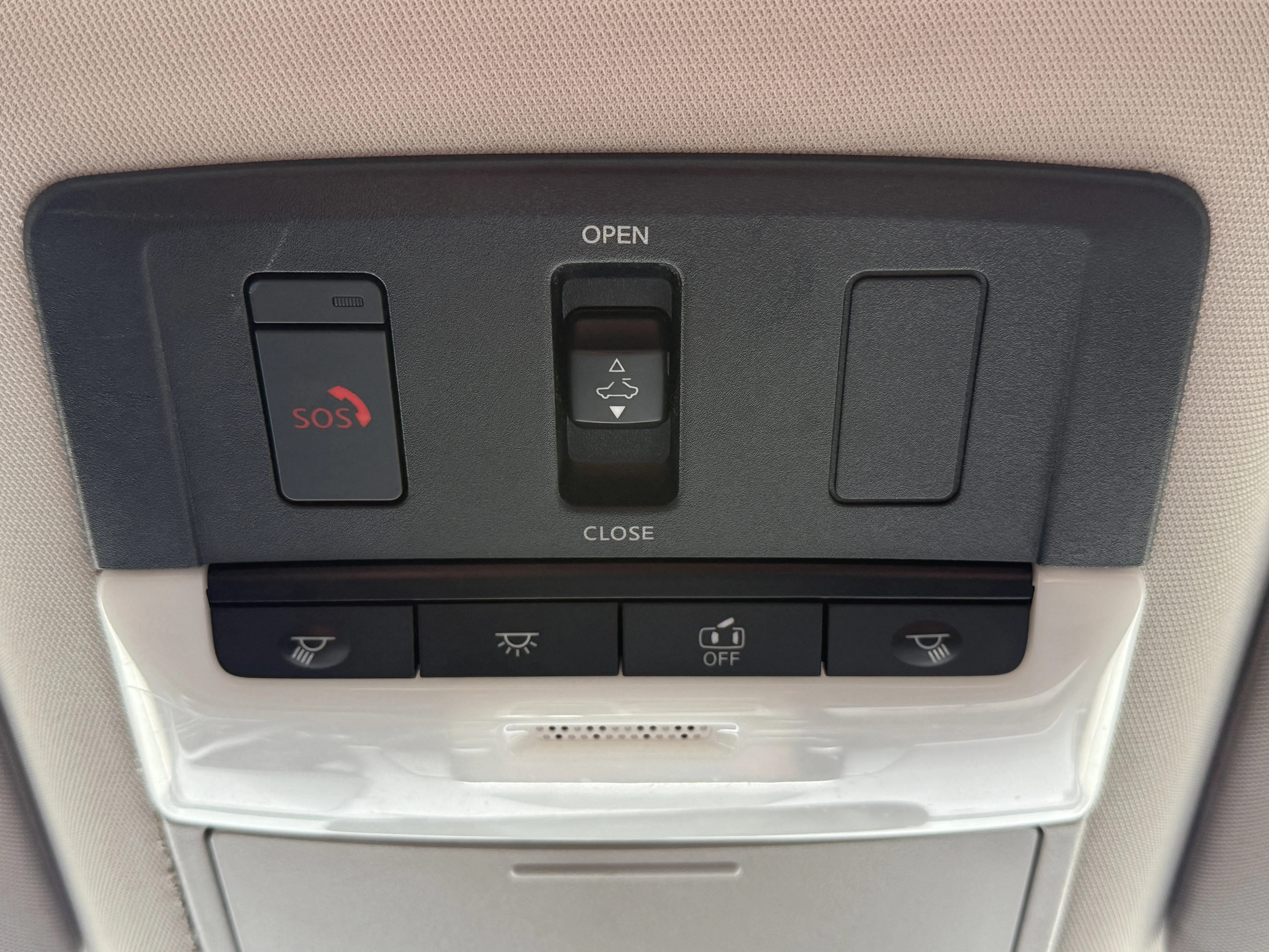 2022 Nissan Altima 2.5 Platinum photo 31