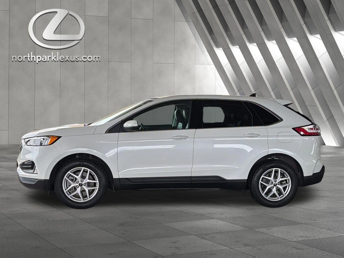 2023 Ford Edge SEL AWD's photo