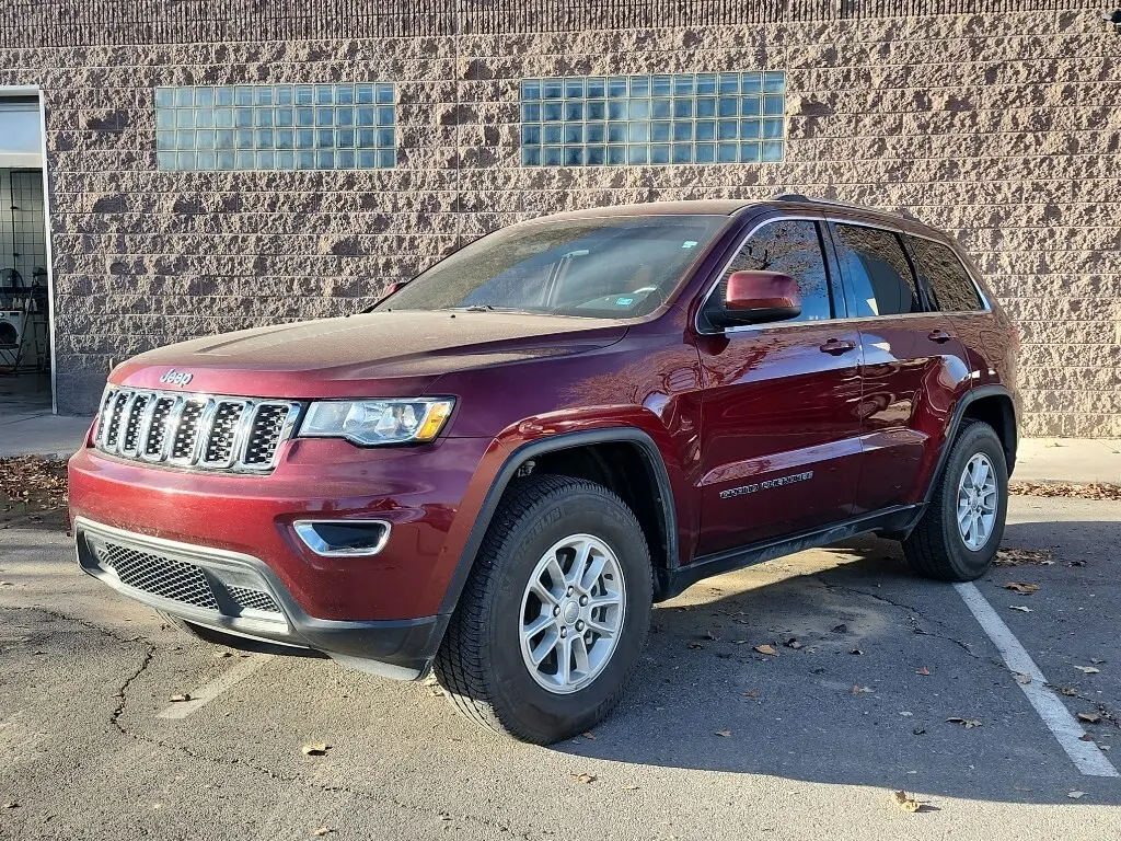 2019 Jeep Grand Cherokee Laredo E's photo