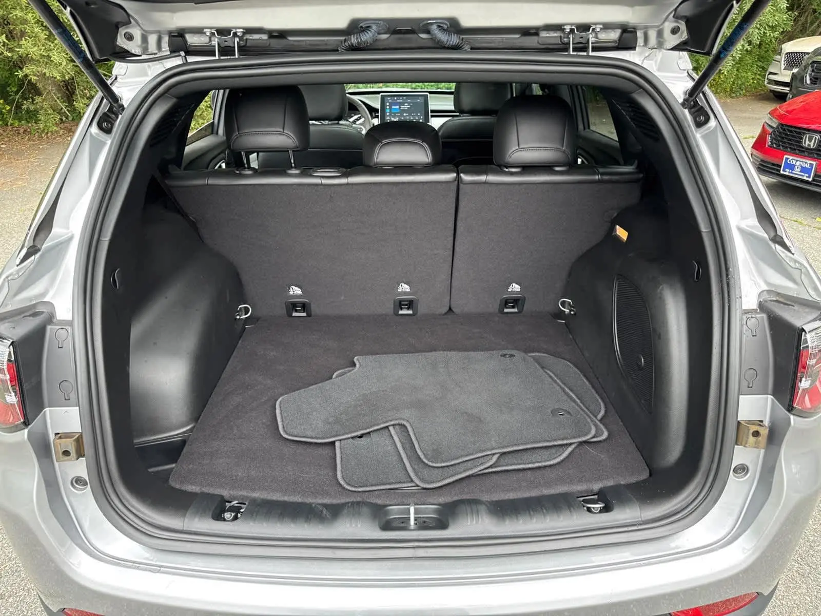 2023 Jeep Compass Latitude Lux photo 36