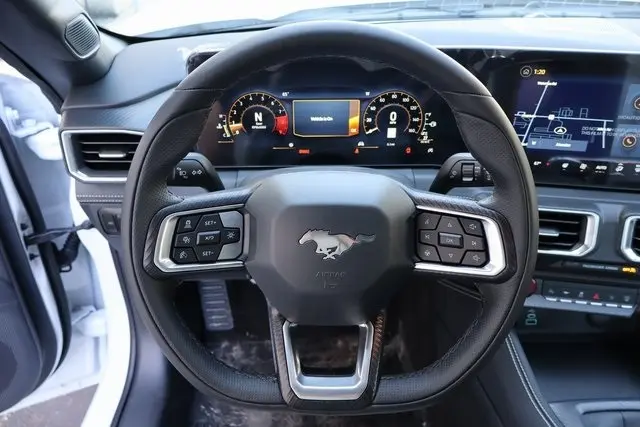 2025 Ford Mustang GT Premium photo 27