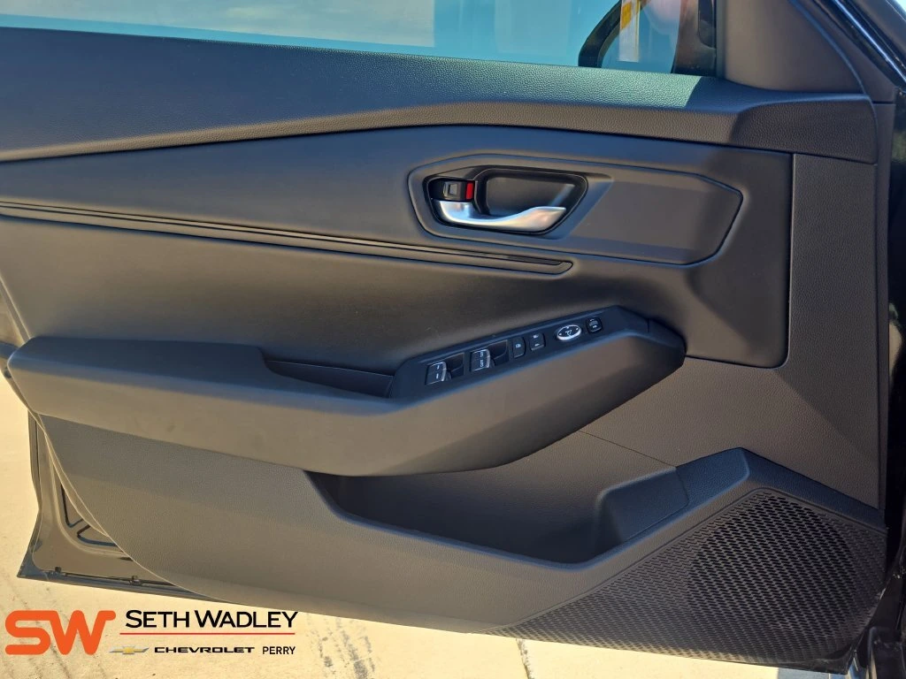 2025 Honda Accord SE - Photo 27
