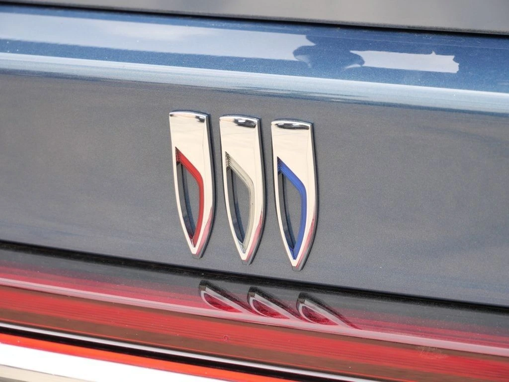 2026 Buick Enclave Preferred - Photo 17