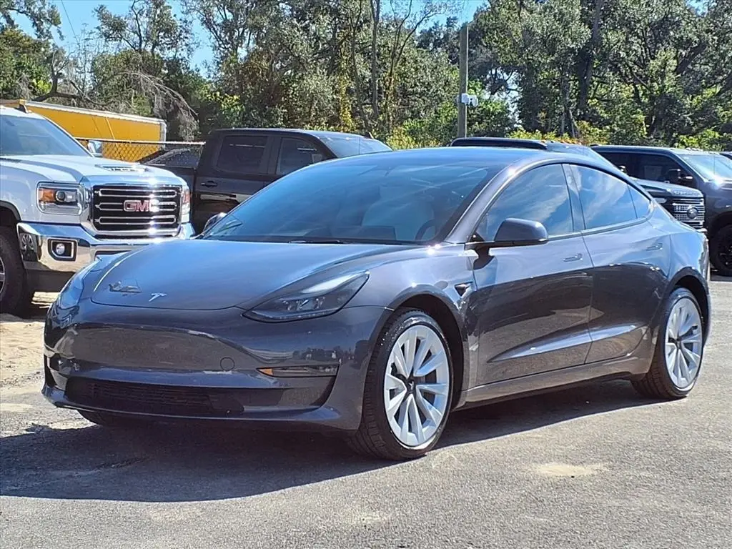 2022 Tesla Model 3 Long Range photo 3