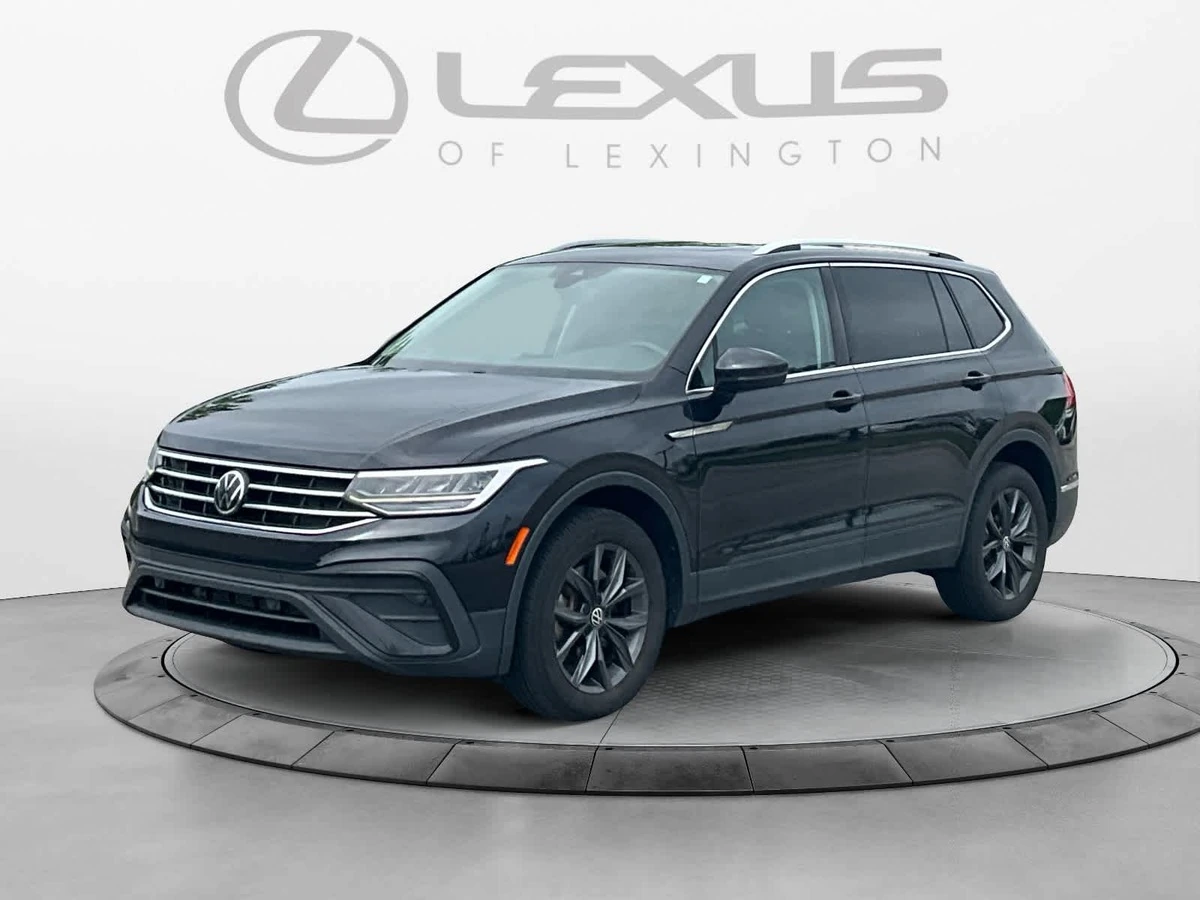 2022 Volkswagen Tiguan 2.0T SE 4Motion's photo