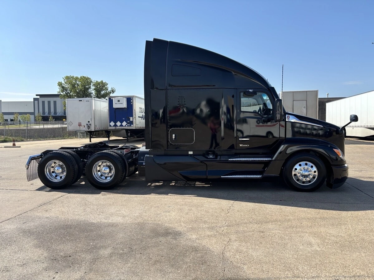2023 Kenworth T680 — photo 4