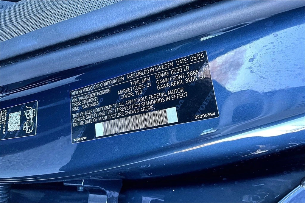 2026 Volvo - image 19