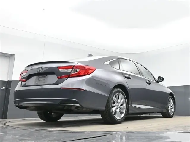 2018 Honda Accord LX photo 39