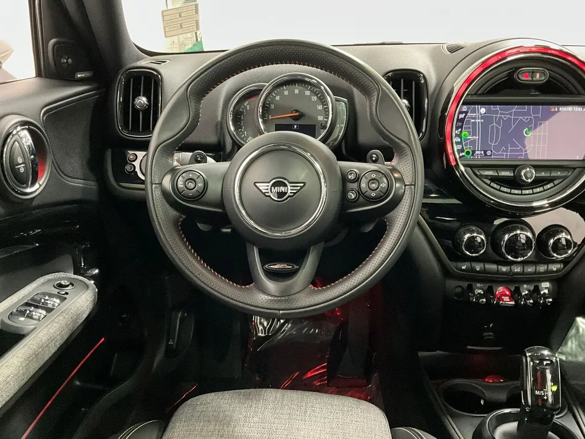 2020 Mini Cooper S ALL4 photo 4