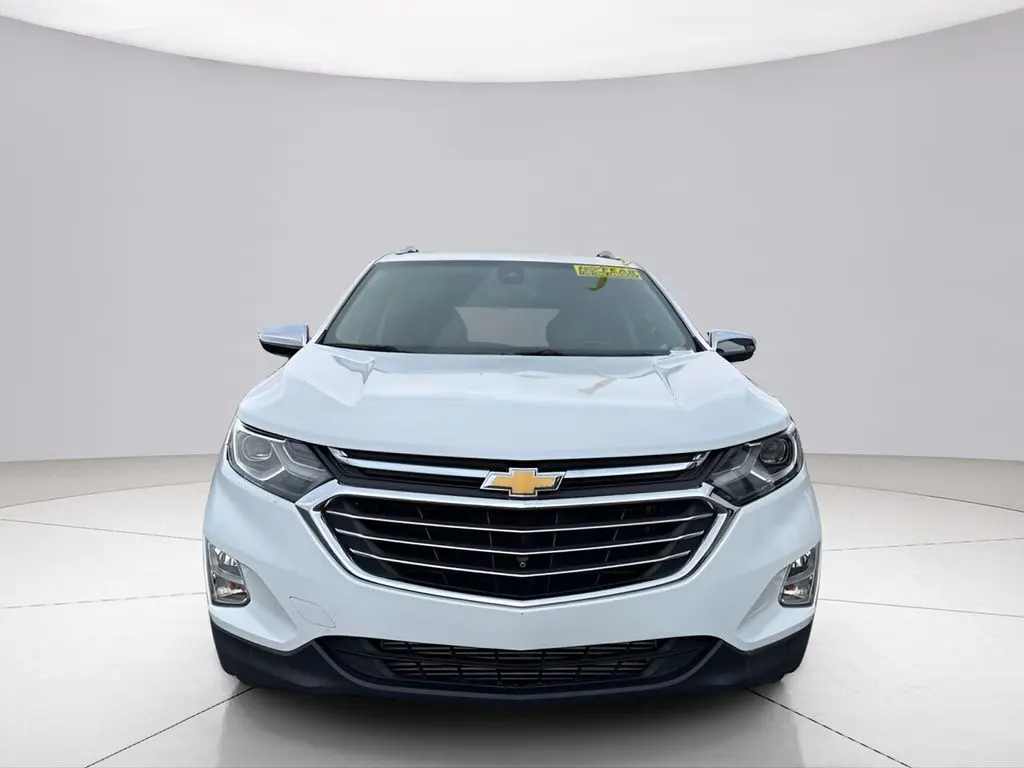 Used 2020 Chevrolet Equinox Premier with VIN 3GNAXYEX4LS564579 for sale in Beloit, WI