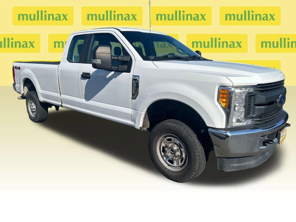 2017 Ford F-250 XL 4x4 SuperCab 8' Box's photo