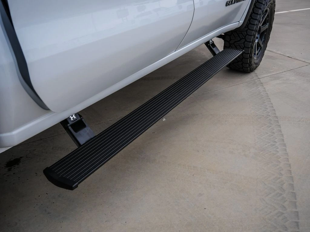 2026 Chevrolet Silverado 1500 ZR2 - Photo 19