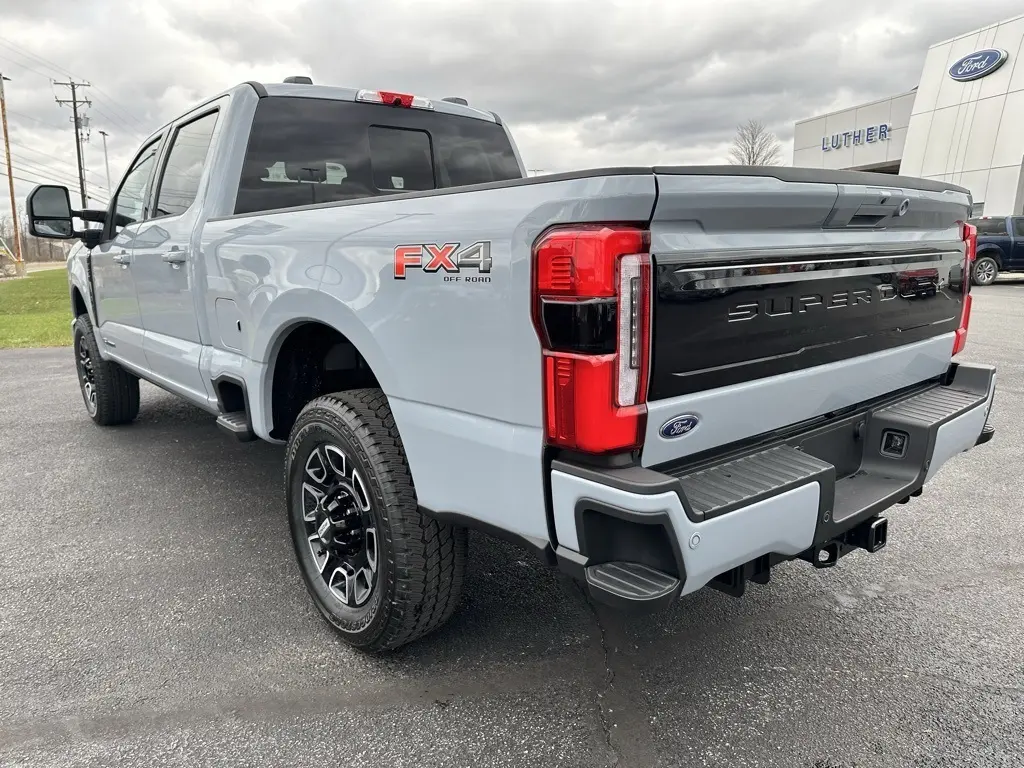 2026 Ford F-350 Platinum photo 3