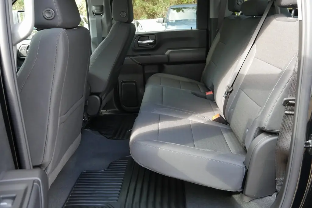 2026 Chevrolet Silverado 2500HD Custom photo 21