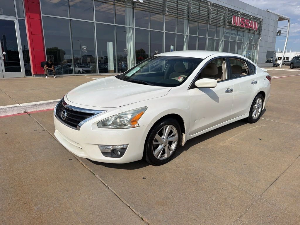 2013 Nissan Altima's photo