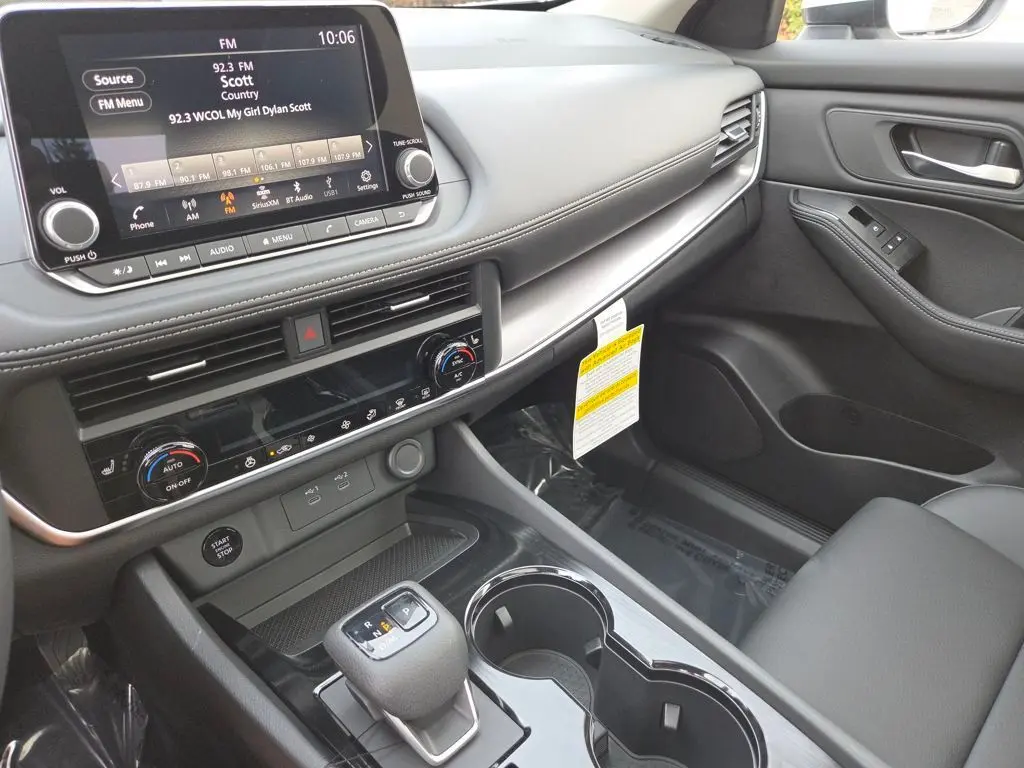 2026 Nissan Rogue SV photo 34