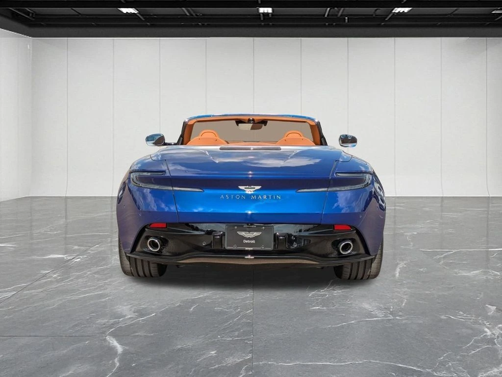 2025 Aston Martin DB12 Base - Photo 7