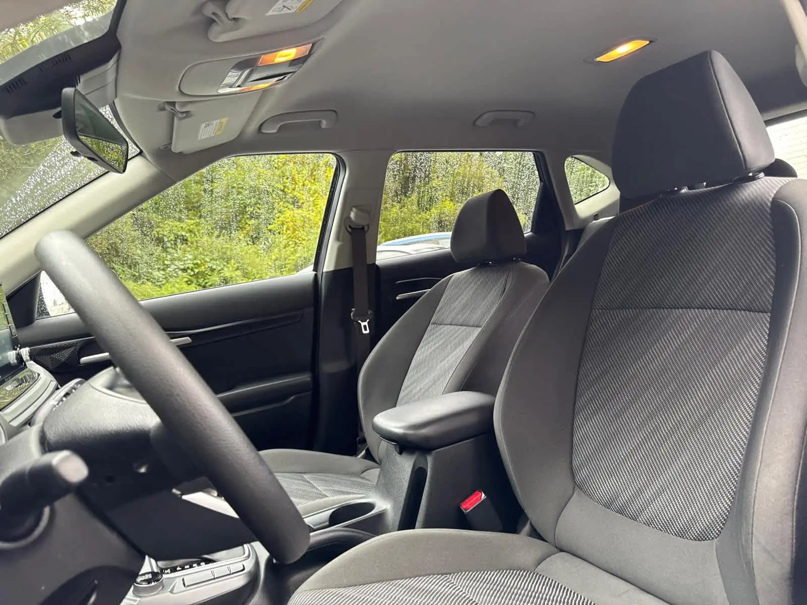 2022 Kia Seltos LX photo 8