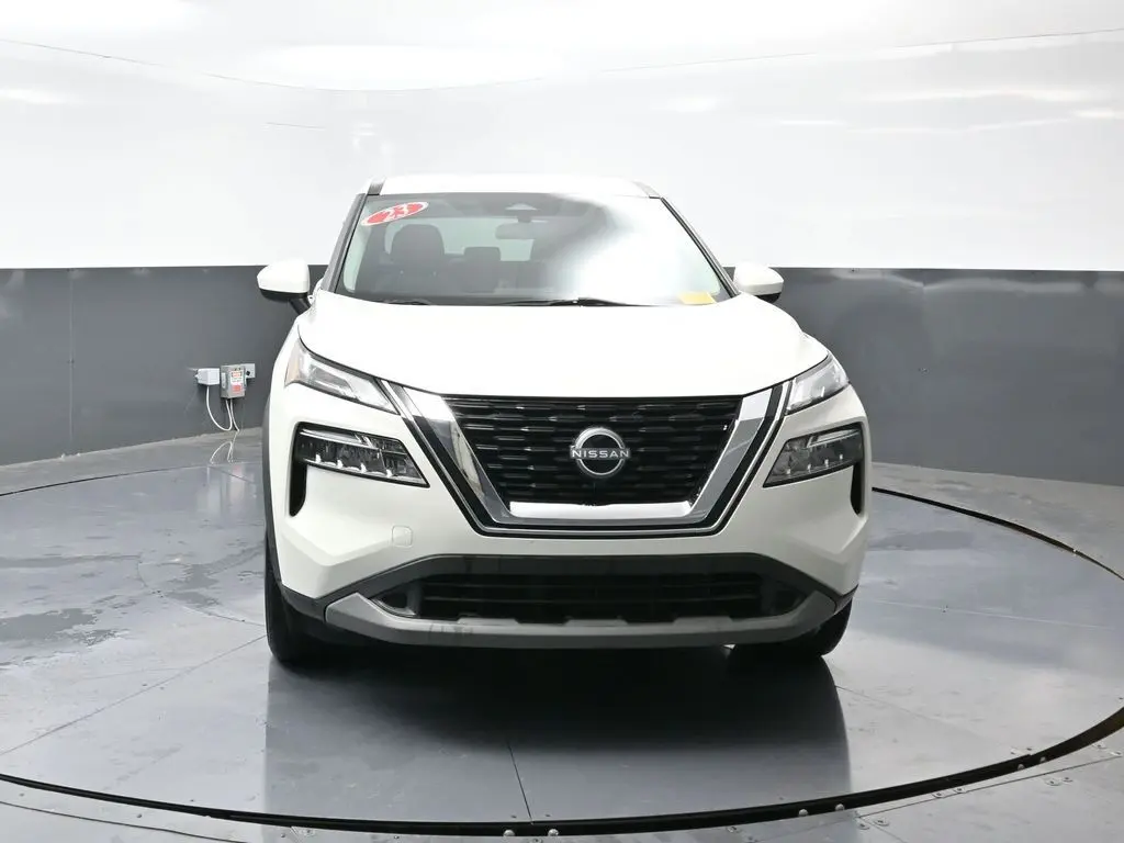 2023 Nissan Rogue SV photo 4