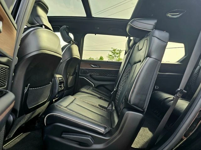 2021 Jeep Grand Cherokee L Summit - Photo 23