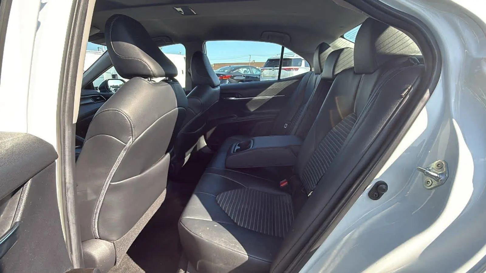 2021 Toyota Camry SE photo 22