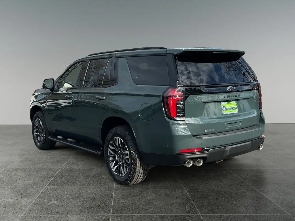 2026 Chevrolet Tahoe Z71 photo 3