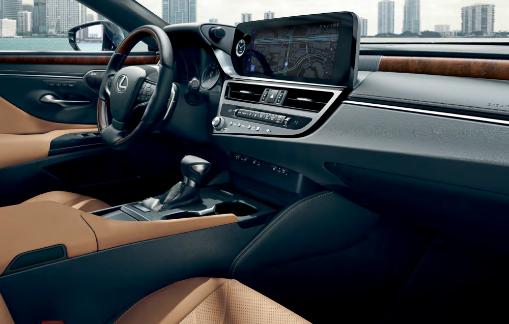 2025 Lexus ES 300h Dashboard