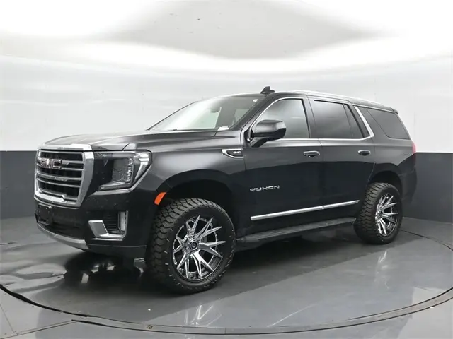 2023 Gmc Yukon SLT photo 2
