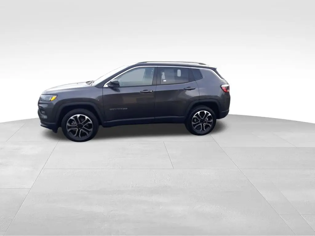 2022 Jeep Compass Limited photo 4
