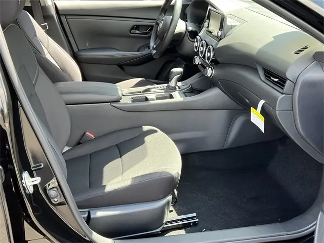 2025 Nissan Sentra S photo 21