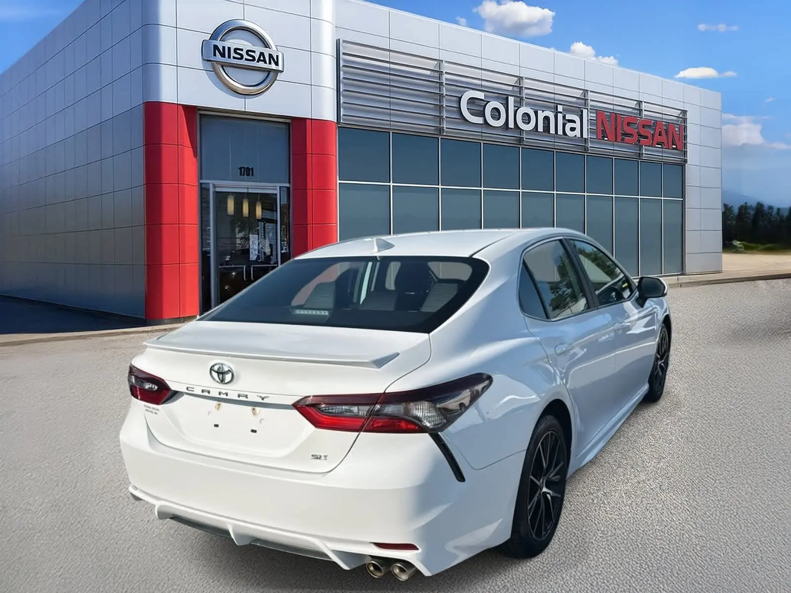 2021 Toyota Camry SE photo 4