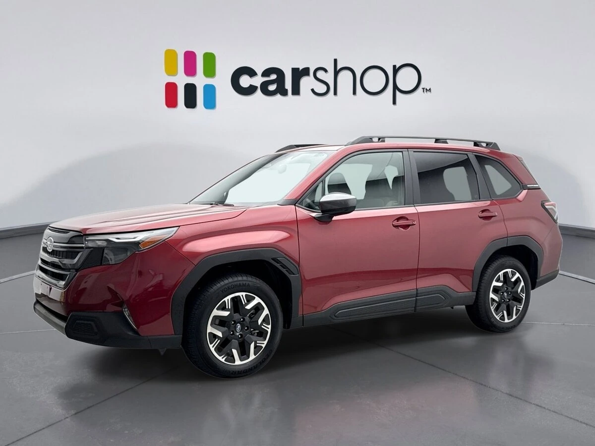 2025 Subaru Forester Premium's photo
