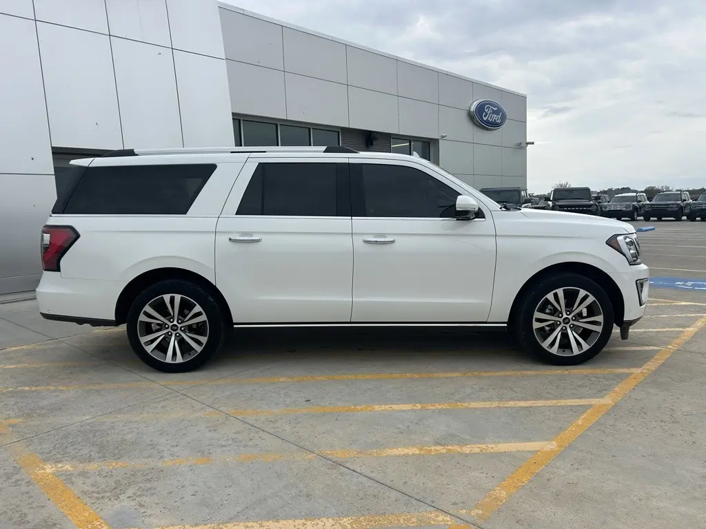 Used 2021 Ford Expedition Limited with VIN 1FMJK2AT0MEA63025 for sale in Clay Center, KS