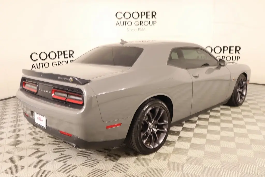 2023 Dodge Challenger R/T Scat Pack photo 10