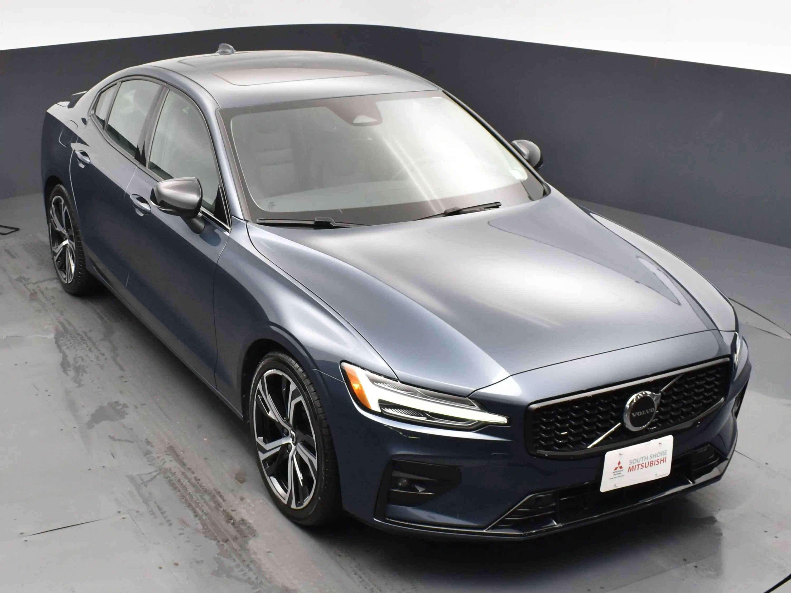 2024 Volvo S60 B5 AWD Core photo 23