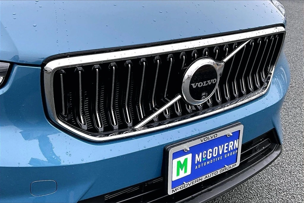 2024 Volvo - image 33