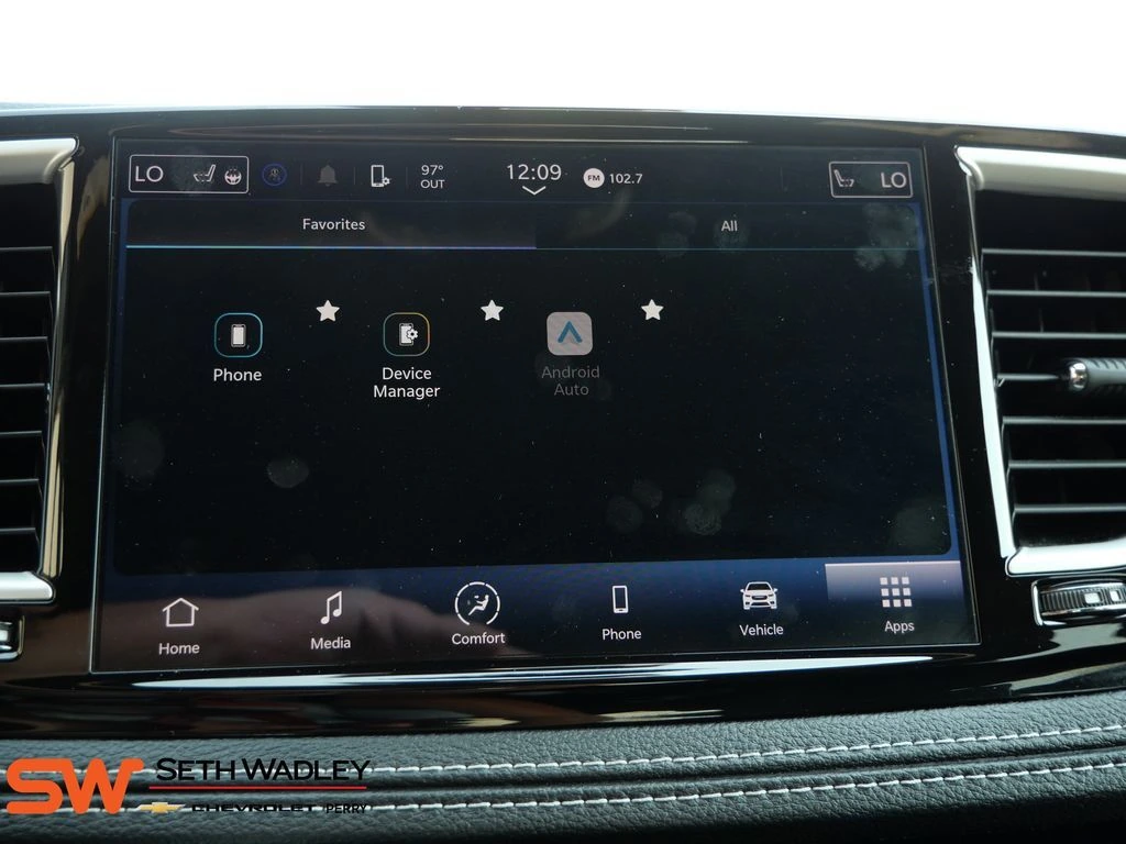 2023 Chrysler Pacifica Touring - Photo 37