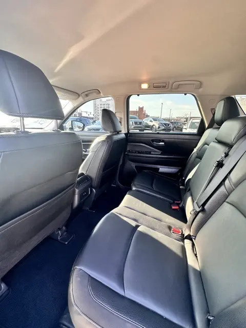 2022 Nissan Pathfinder SL photo 27