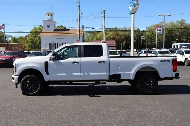 2026 Ford F-350 photo 14