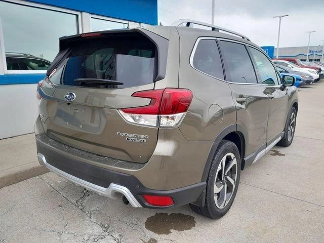 2023 Subaru Forester Touring - Photo 8
